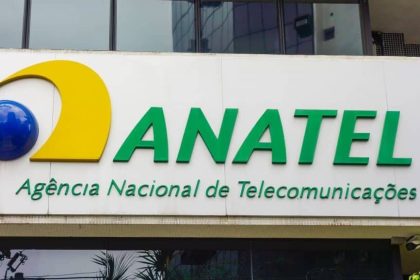 Anatel suspende leilão da faixa 700 MHz após decisão da Justiça Anatel suspende leilão da faixa 700 MHz após decisão da Justiça