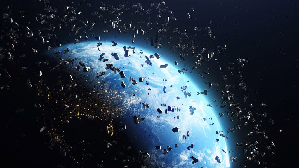 Atividade solar acelera queda de lixo espacial na Terra Atividade solar acelera queda de lixo espacial na Terra