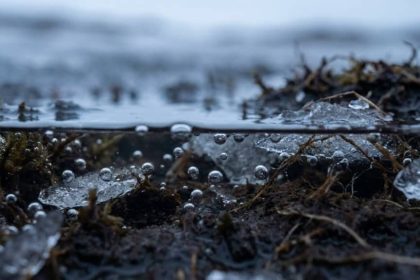 O perigo invisível do solo congelado que está liberando gases estufa mais potentes que a fumaça de grandes fábricas O perigo invisível do solo congelado que está liberando gases estufa mais potentes que a fumaça de grandes fábricas