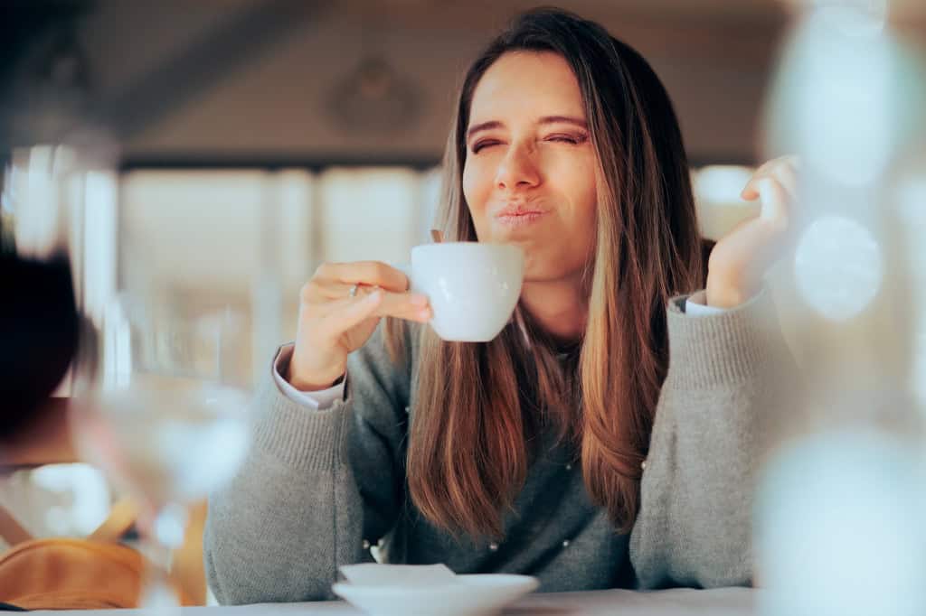 Por que o café tem gosto amargo? Estudo explica mecanismo