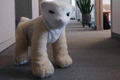 Inspirado em animais, robô com IA monitora crianças e idosos, e cria “conexões emocionais” Inspirado em animais, robô com IA monitora crianças e idosos, e cria “conexões emocionais”