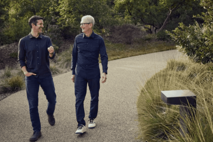 Mesmo com troca de CEO e preços em alta, Apple registra aumento nas vendas Mesmo com troca de CEO e preços em alta, Apple registra aumento nas vendas