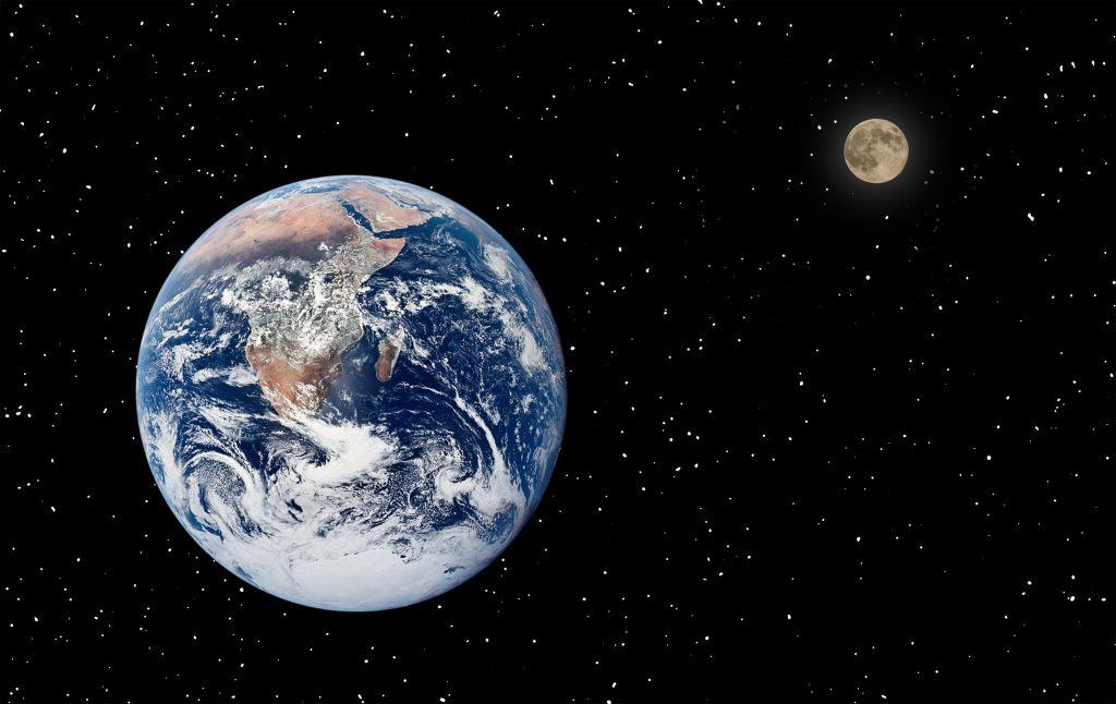 A Lua está se afastando cada vez mais da Terra